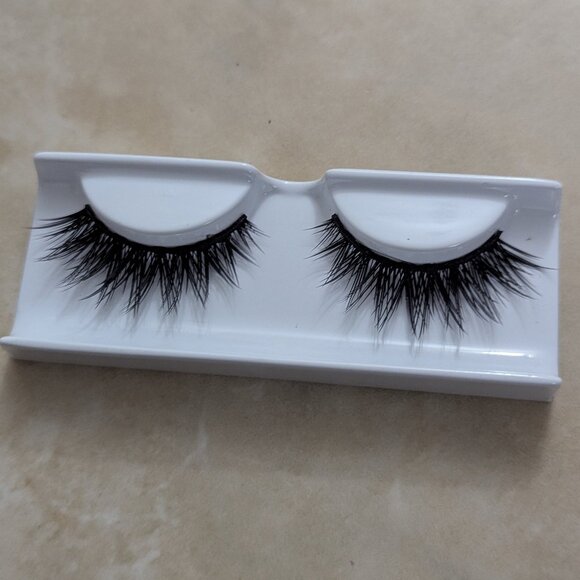 House of Lashes-Iconic Mini - Picture 3 of 6
